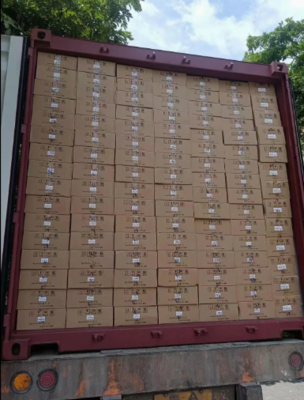 উচ্চতর ফলাফলের জন্য শিল্প-গ্রেড পারফরম্যান্স এবং চিপ-প্রতিরোধী উচ্চ চকচকে লেপ নীল গাড়ী পেইন্ট