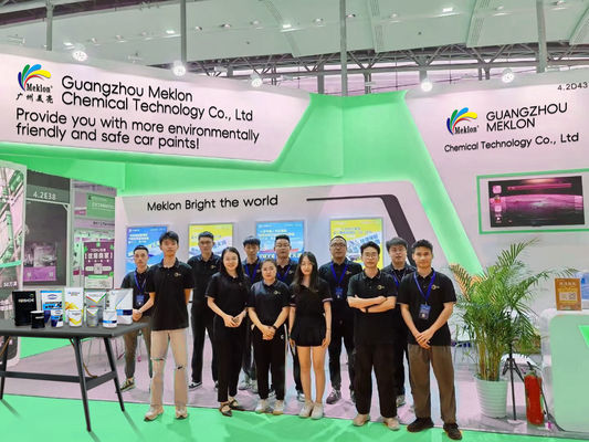 টেকসই বহু-রঙের ঐচ্ছিক গাড়ির পেইন্ট যা আফ্রিকান গ্রাহকদের দ্বারা পছন্দনীয়