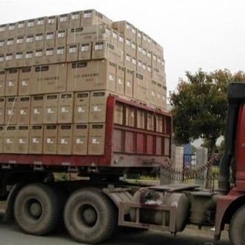 স্থিতিশীল এবং দীর্ঘস্থায়ী মেরামতের ফলাফলের জন্য পেশাদার-গ্রেড অটো পলিস্টার পিট্টি